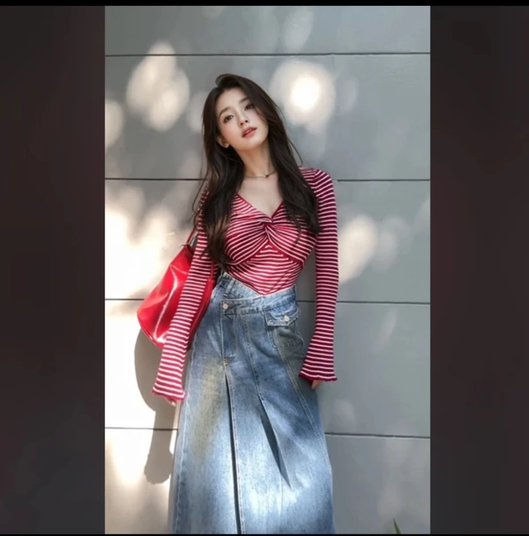 2025春夏新款韩版气质交叉Ｖ领设计感条纹长袖T恤女紧身短款针织衫