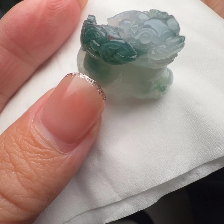 定制翡翠未镶嵌包抛光