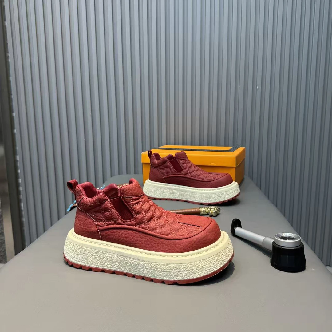 秋季新款男士一脚蹬厚底纯色复古风百搭舒适休闲马丁靴