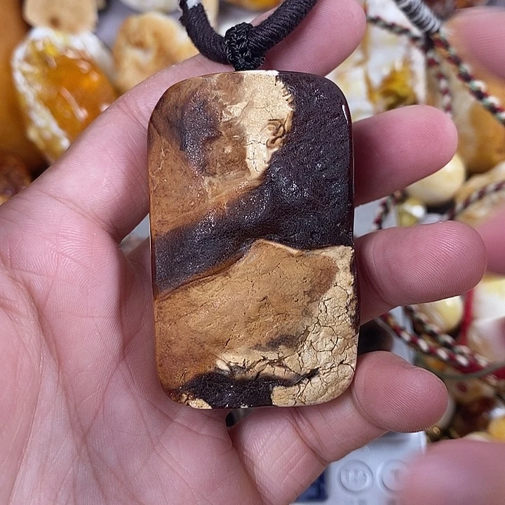 琥珀未镶嵌珠宝奇石我