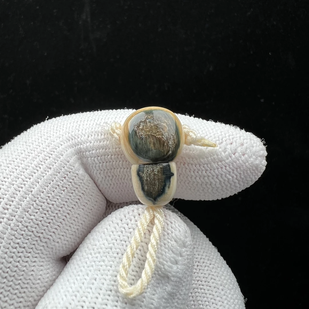 G1782天然猛犸 带皮蓝眼睛三通12*19mm一物一图 假一罚十