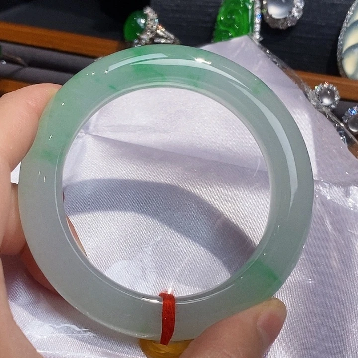 未镶嵌手镯翡翠缅甸翡翠手镯