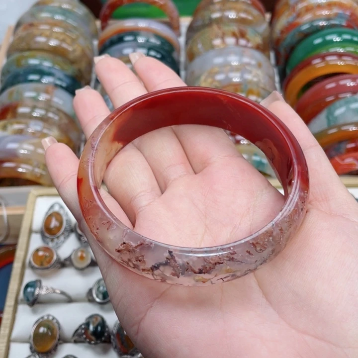 玛瑙/玉髓手镯未镶嵌源*70