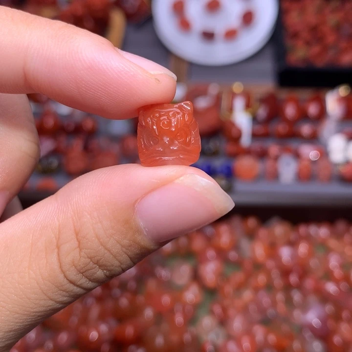 未镶嵌南红南红玛瑙醒狮