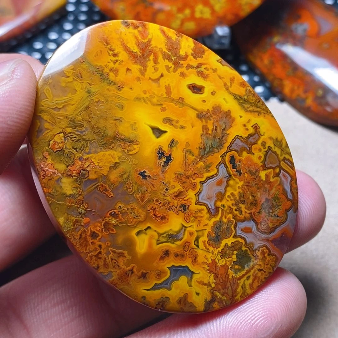 玛瑙/玉髓颈饰未镶嵌维*