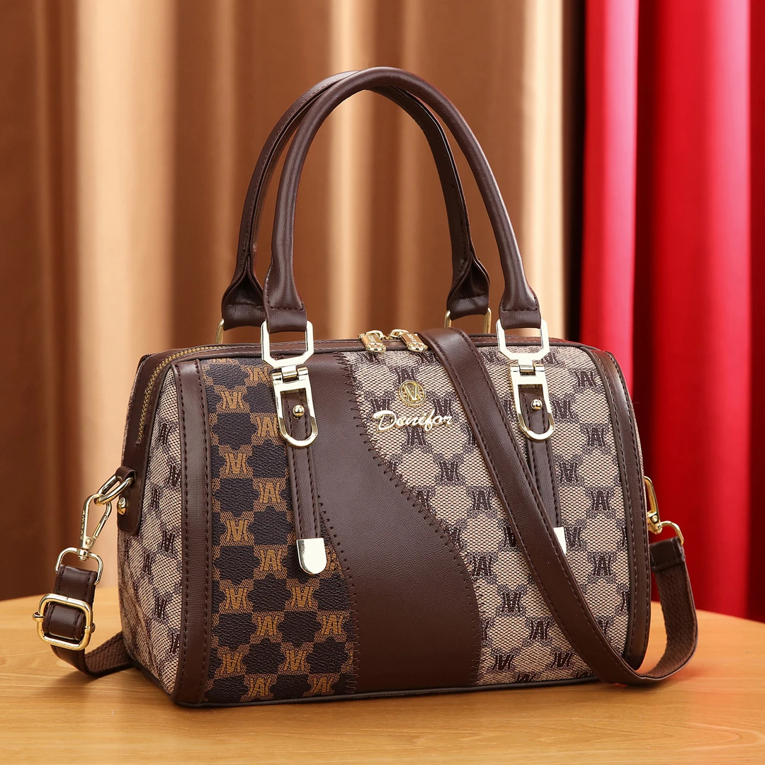 欧美轻奢休闲洋气手提女包2025秋冬新款枕头包时尚潮流单肩斜挎包