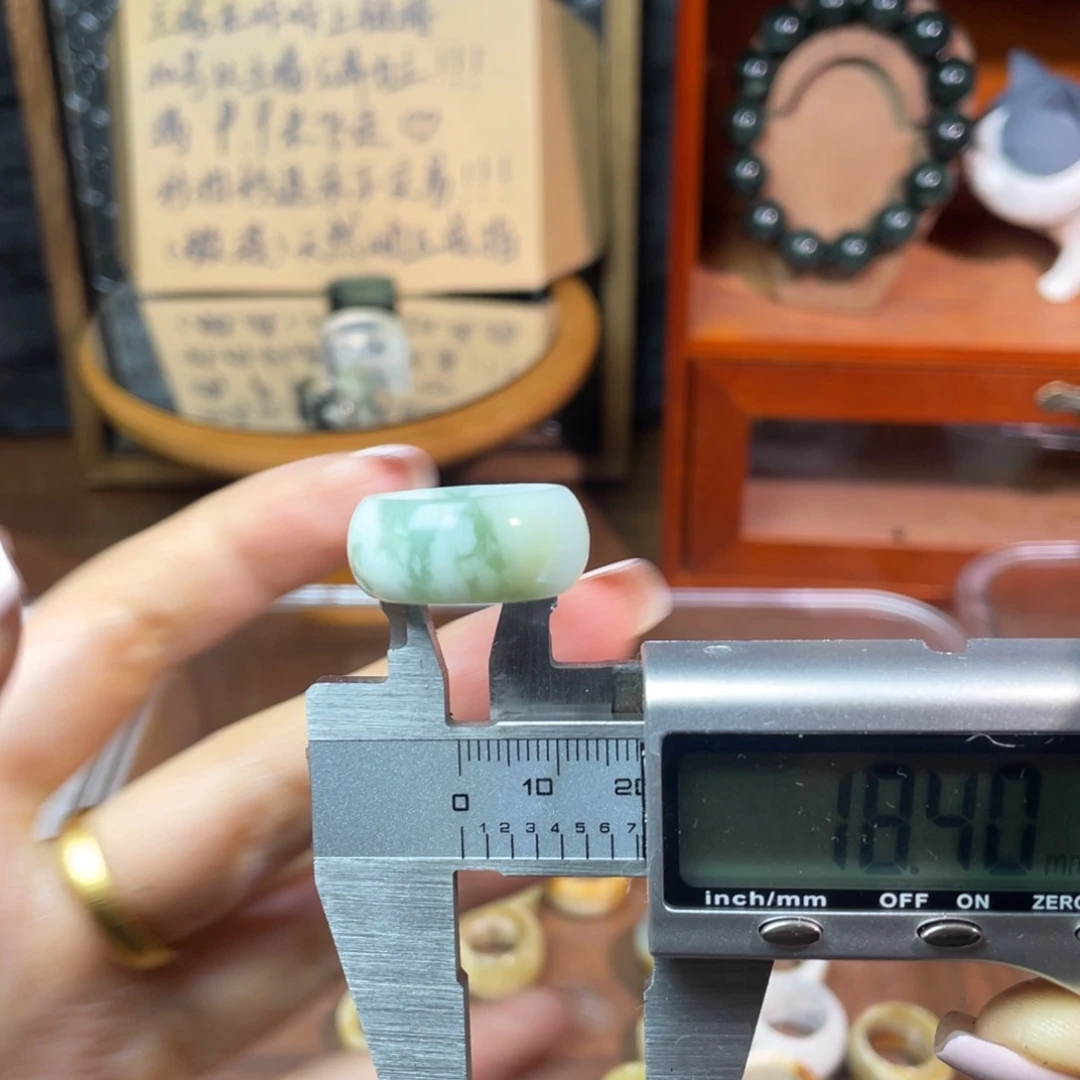 城****未镶嵌岫玉戒指157-18.4