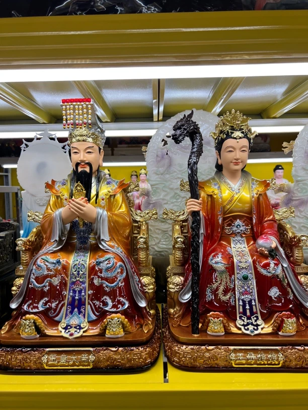 玉帝王母唐彩工资人工彩绘桌面摆件