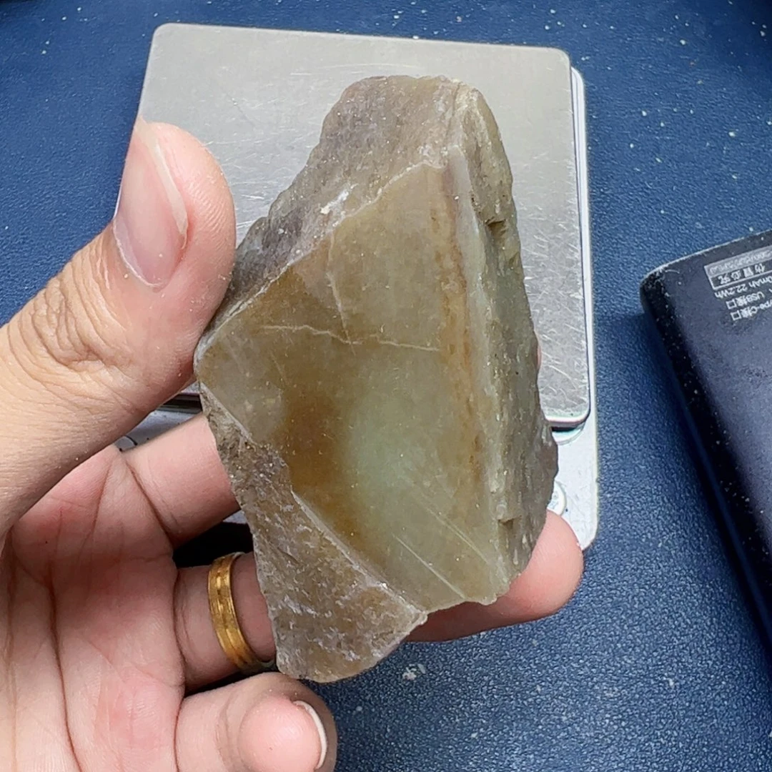 和田玉未镶嵌珠宝半成品