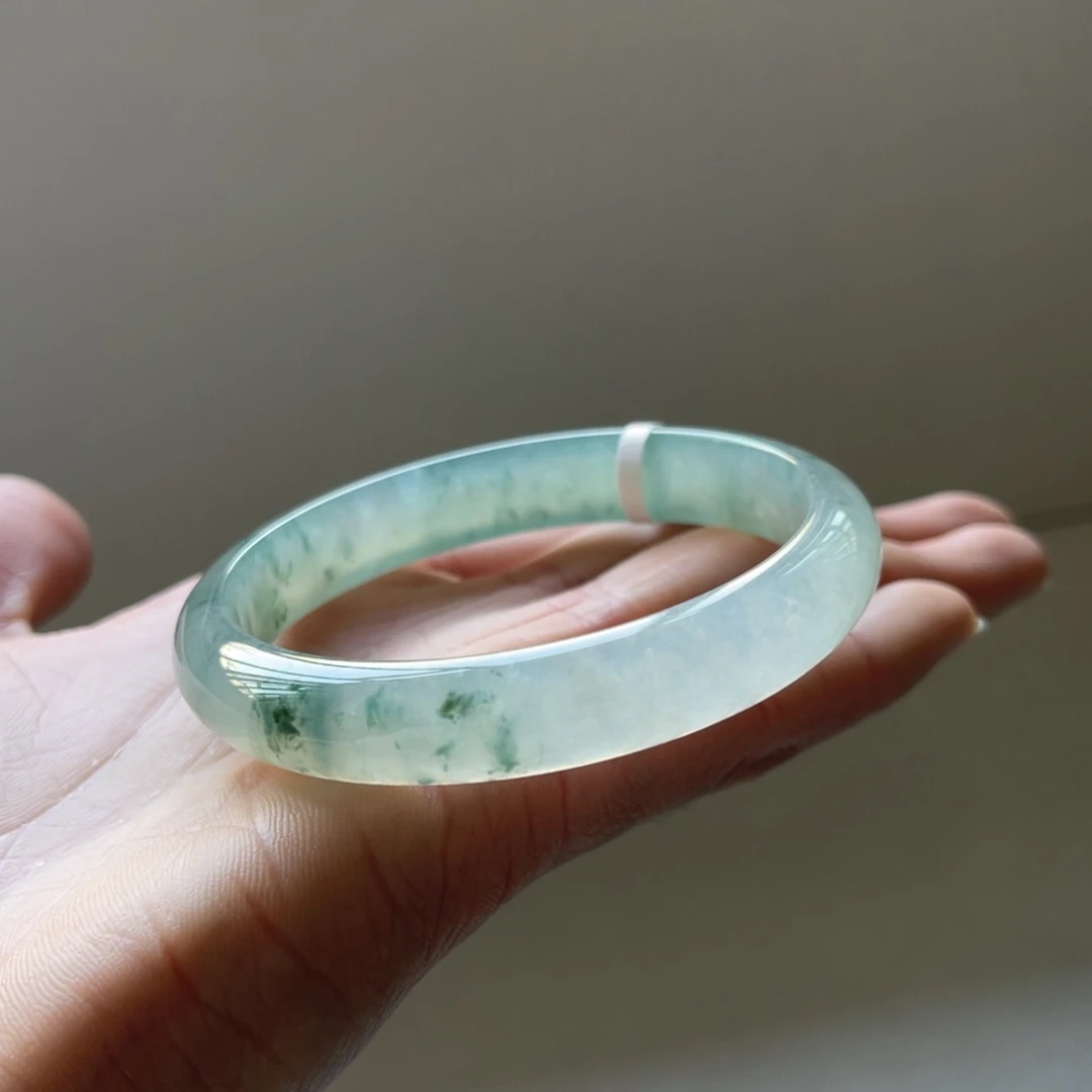 翡翠未镶嵌手镯58.5圈三天鉴赏期