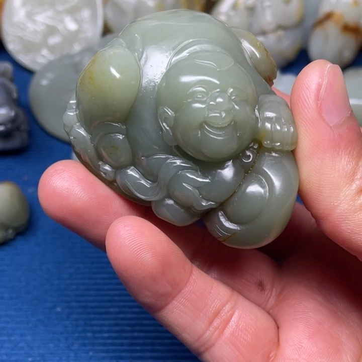 颈饰未镶嵌和田玉怀**阳
