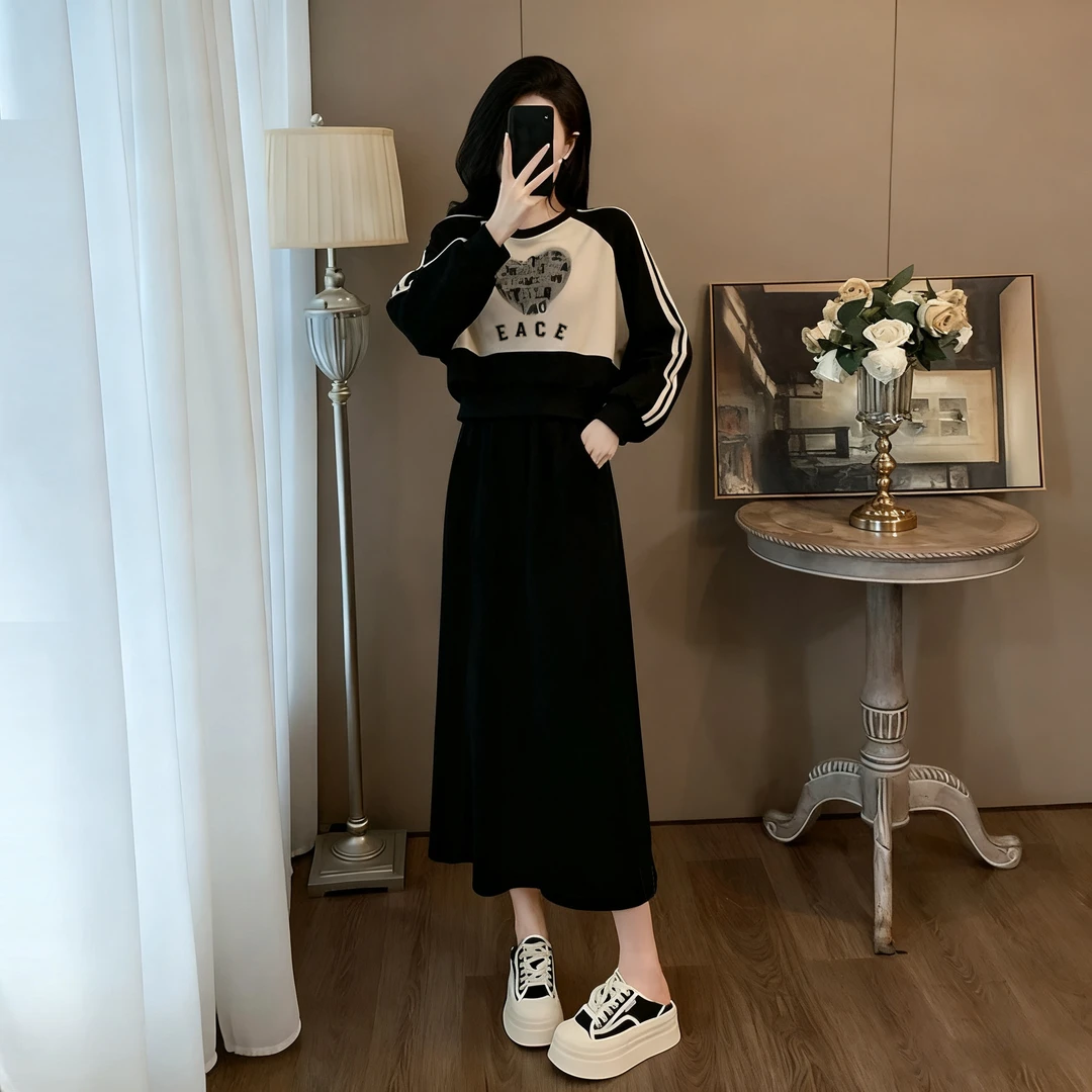 高级感春秋套装女显瘦休闲时尚设计感拼接卫衣半身裙子运动两件套