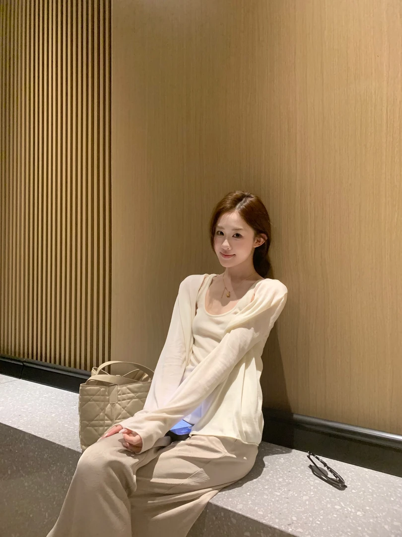 崔星星【女神缪斯】透气轻薄天丝吊带背心开衫两件套女慵懒气质上衣