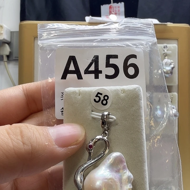 合成立方氧化锆合金