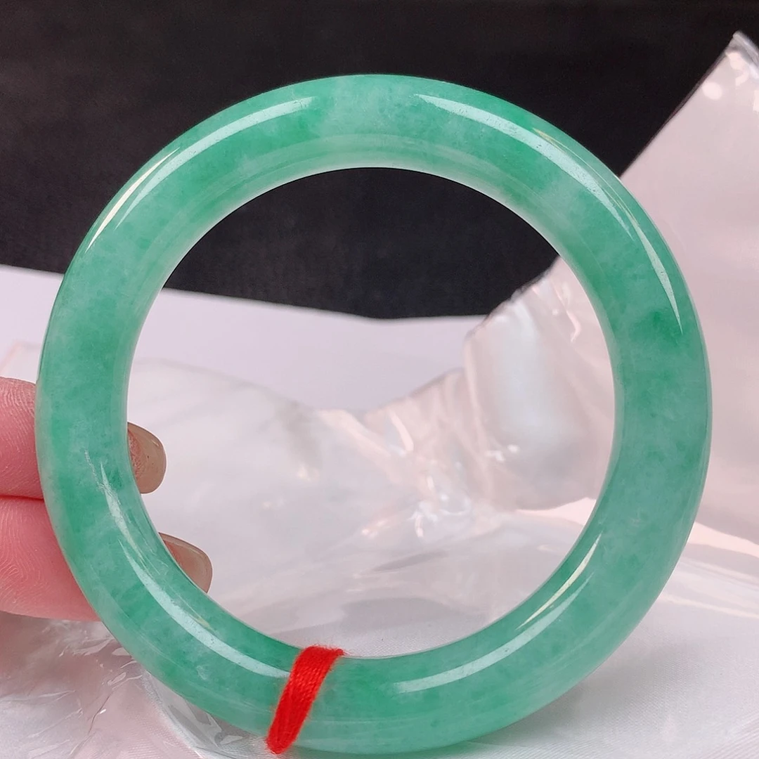 【闪购商品】未镶嵌手镯翡翠57+