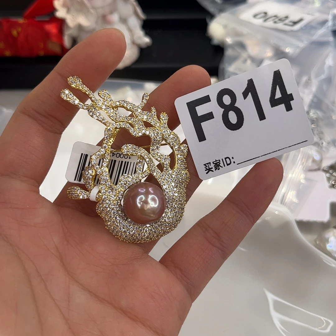 合金耳环淡水珍珠