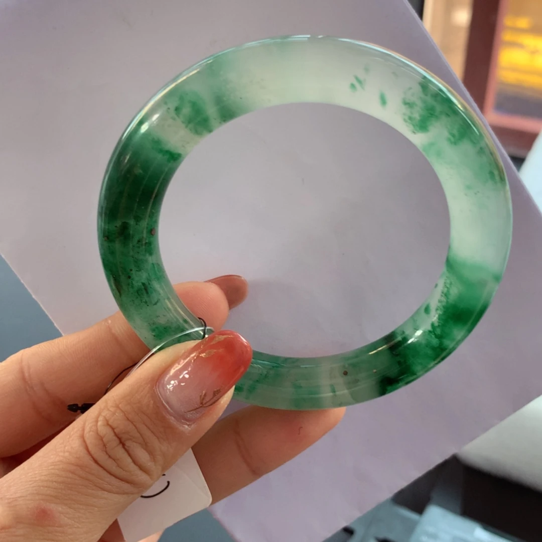 【闪购商品】石英质玉手镯未镶嵌