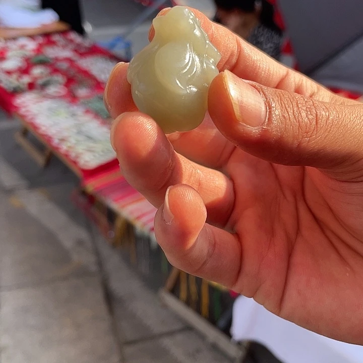 和田玉手镯未镶嵌和田玉吊坠小兔子