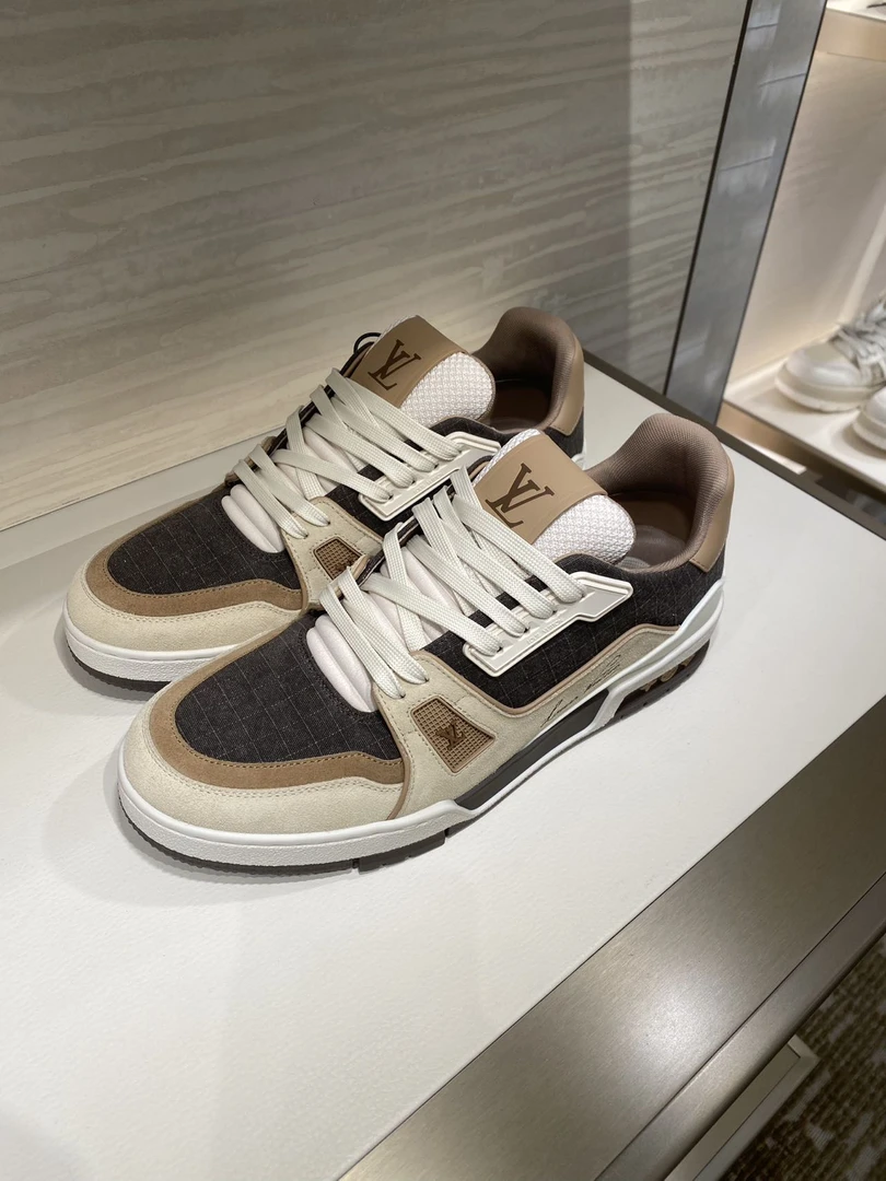 未使用 LouisVuitton/路易威登 路易威登 lv trainer 棕色鞋