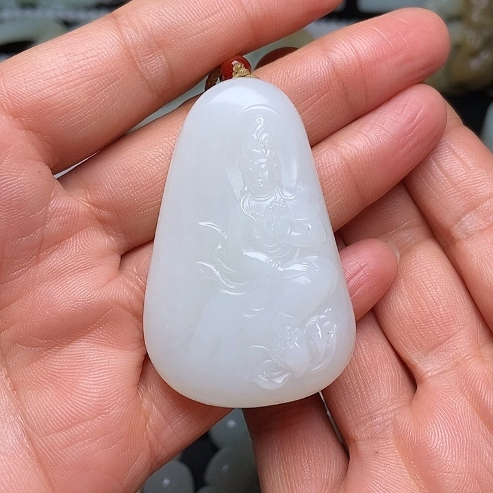 颈饰未镶嵌和田玉柠*斗