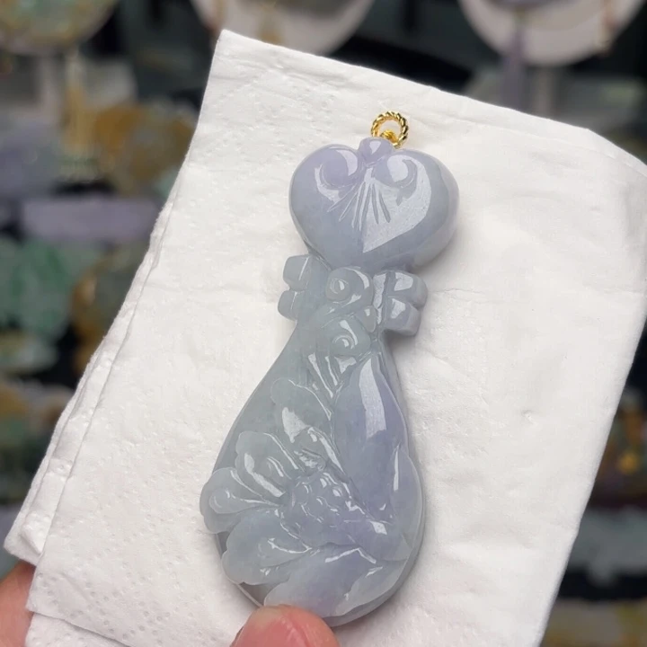 翡翠未镶嵌颈饰吊坠