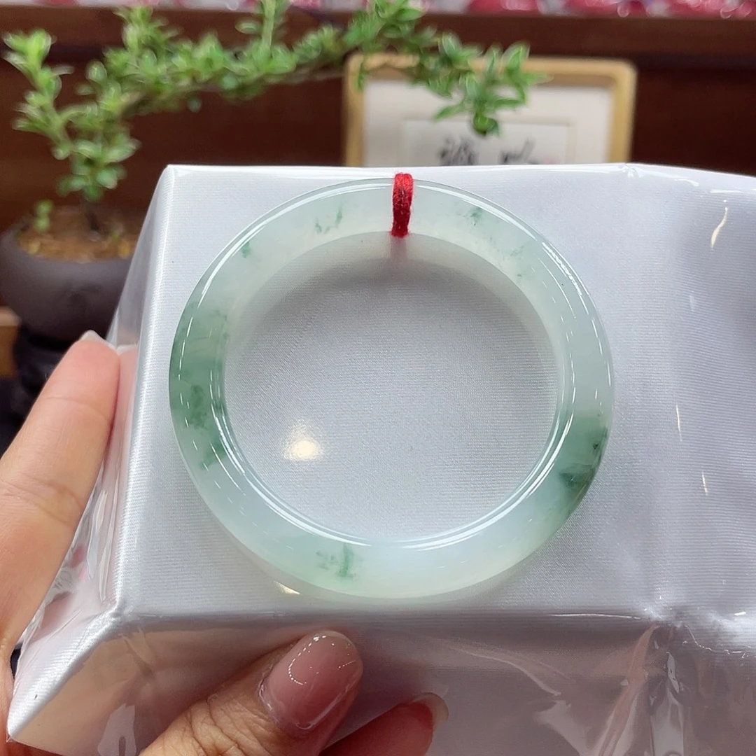 翡翠未镶嵌手镯55 号链接