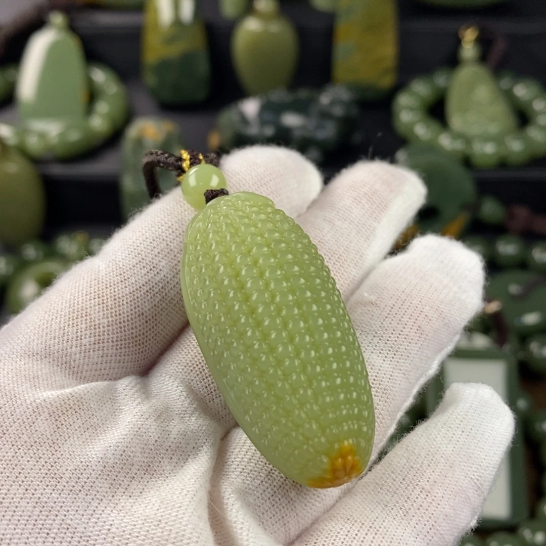 岫岩河磨玉（透闪石质玉）未镶嵌颈饰