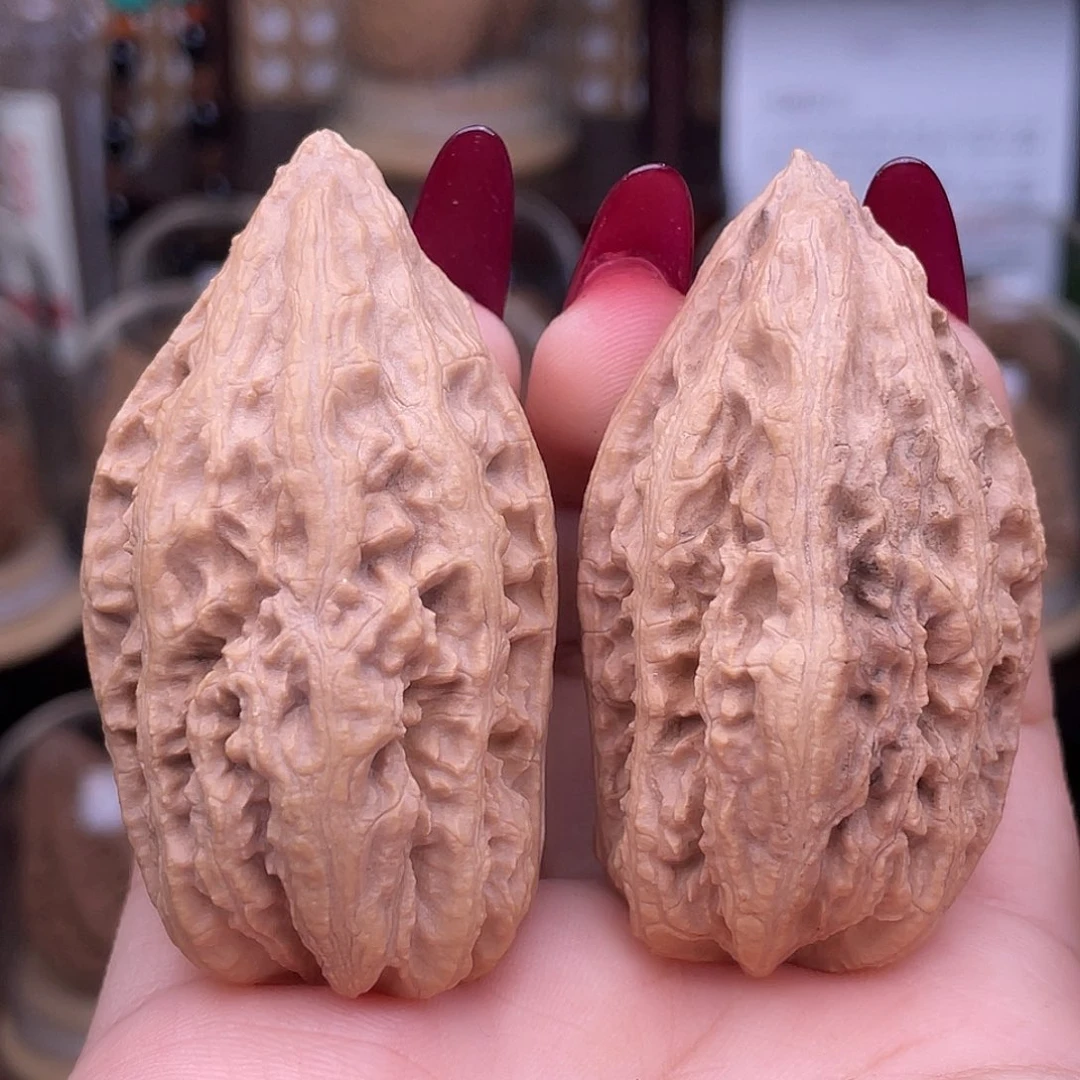 文玩核桃吊坠降魔杵