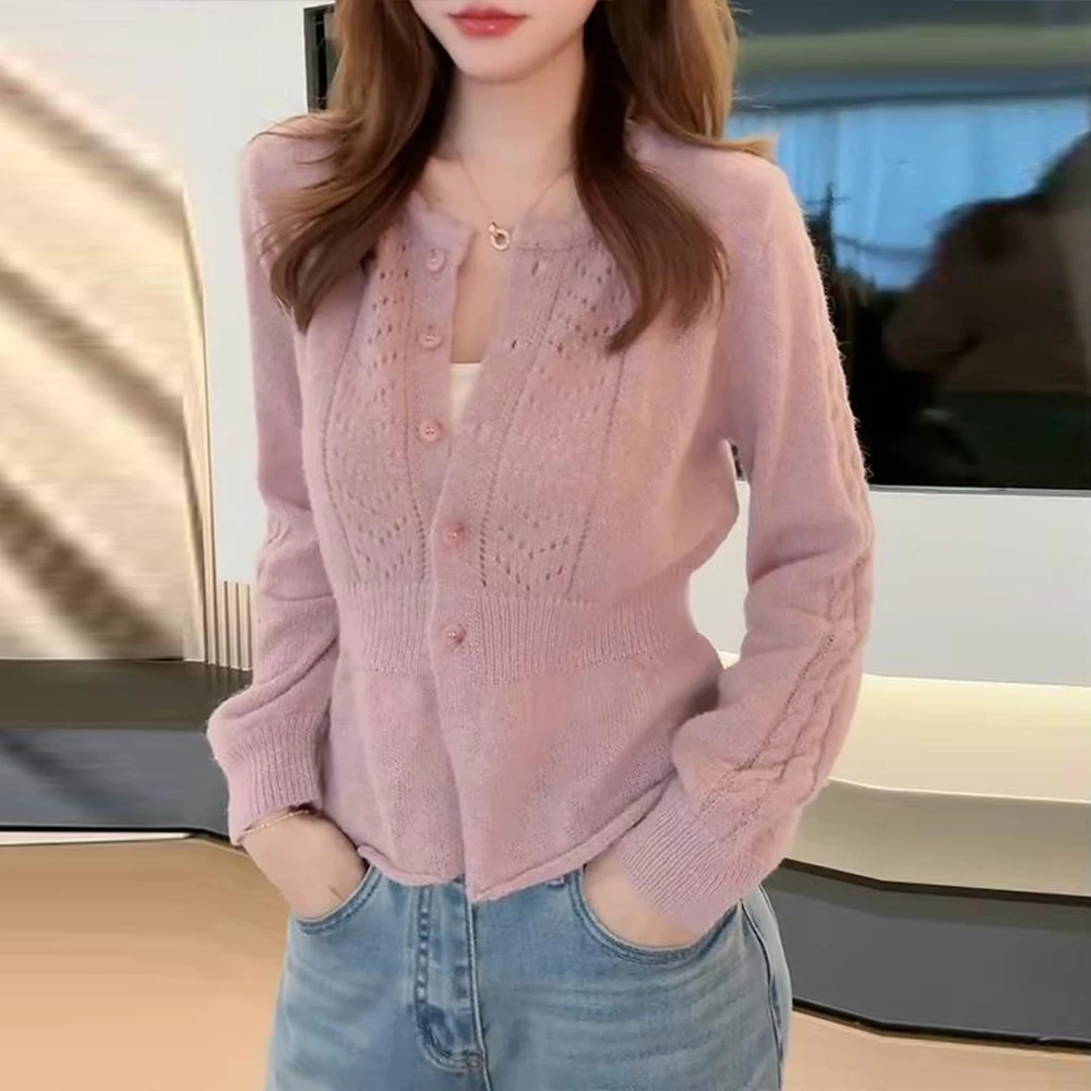 2025春季时尚显瘦静奢风纯色长袖温柔感镂空宽松女装上衣毛针织衫