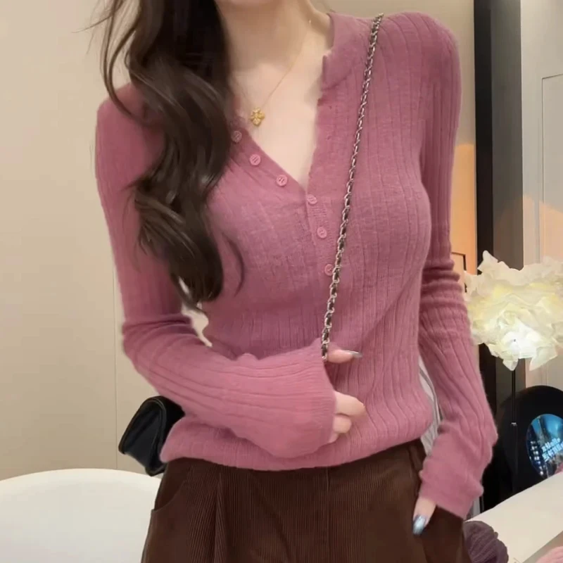 大码秋冬新款时尚修身显瘦打底针织衫显瘦气质简约半开领长袖毛衣