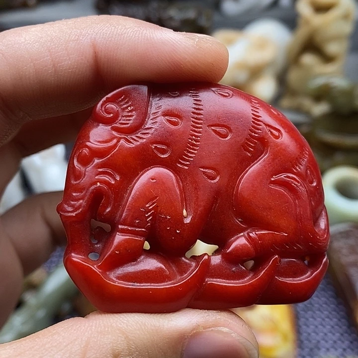 未镶嵌蛇纹石玉颈饰