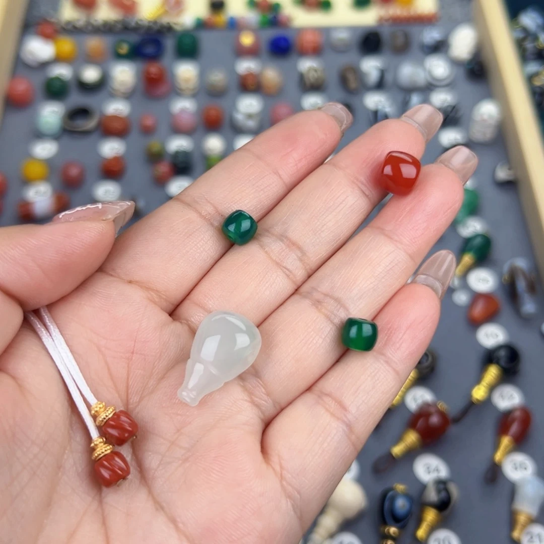 玛瑙/玉髓饰品未镶嵌胡*_