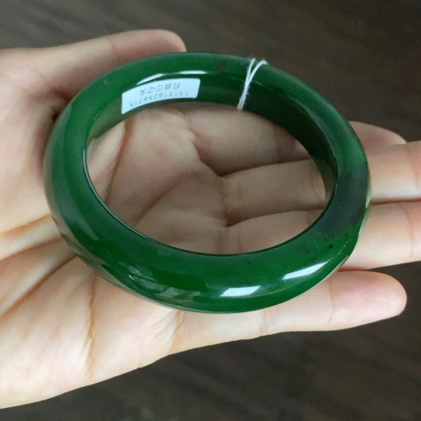 【闪购商品】未镶嵌手镯和田玉（碧玉）