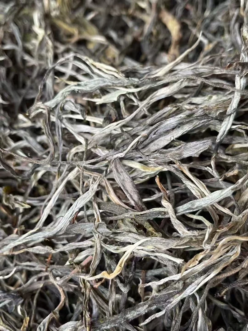 2025年（红色倚邦）357g生茶