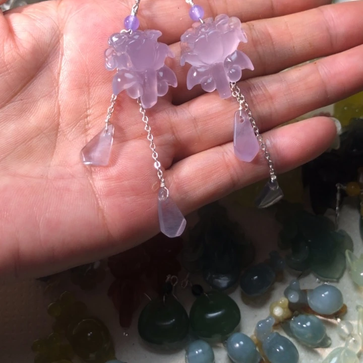 关****蛇纹石玉未镶嵌耳坠