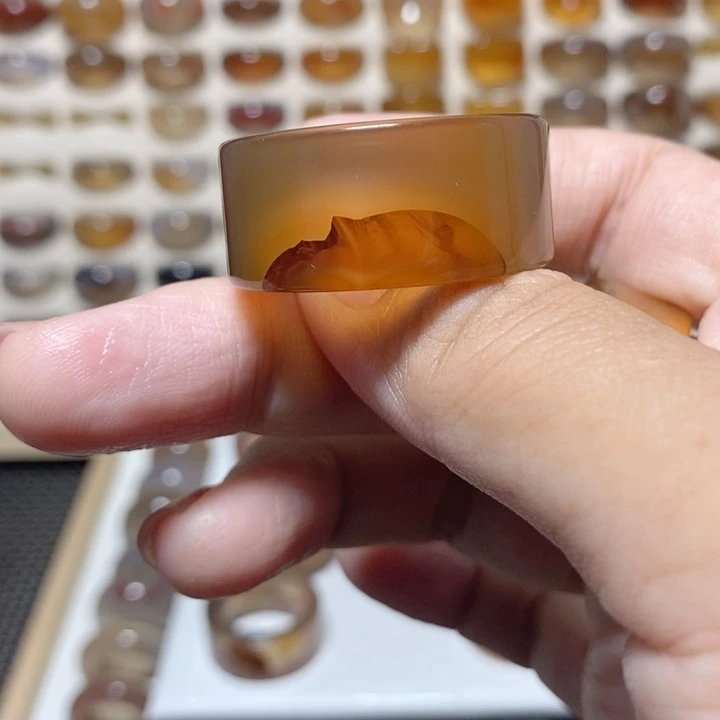 三***树玛瑙/玉髓未镶嵌戒指