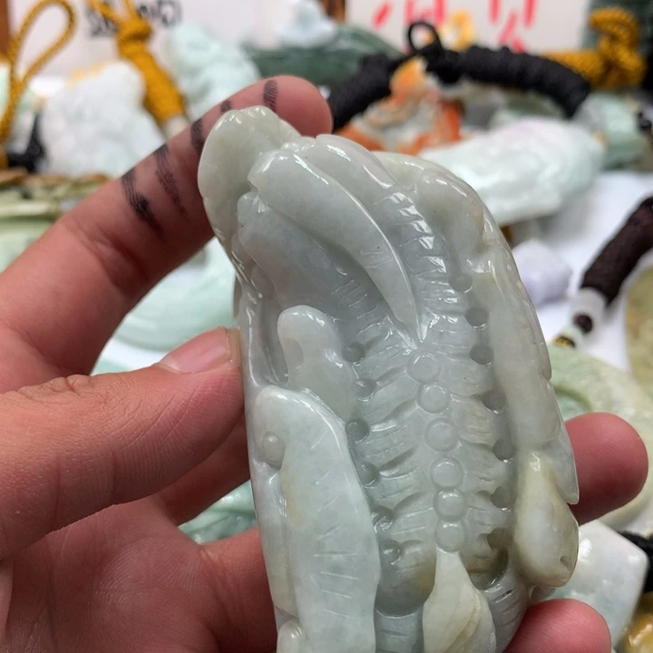翡翠未镶嵌颈饰保真天然a货翡翠