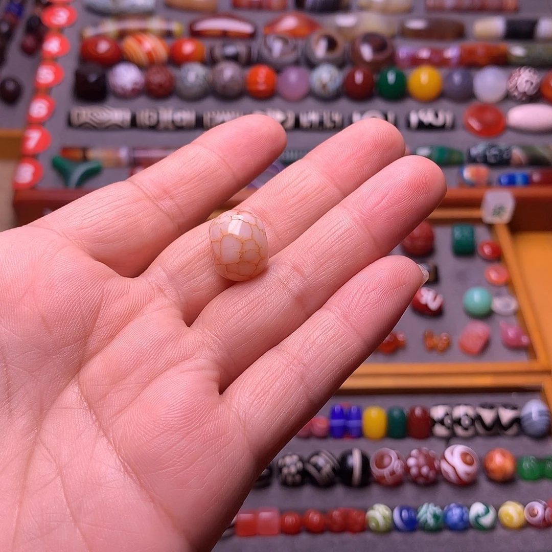 小***怪玛瑙/玉髓未镶嵌颈饰