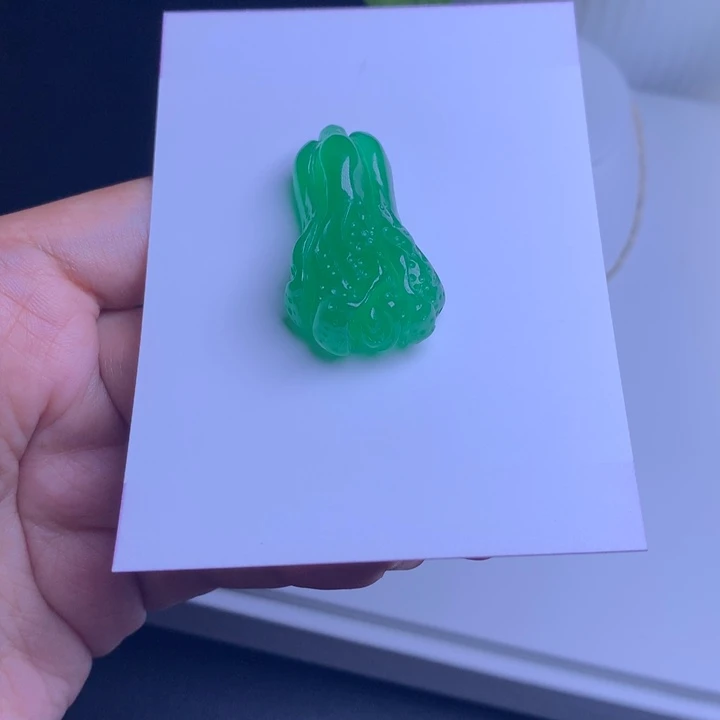 古***月满绿精致吊坠白菜