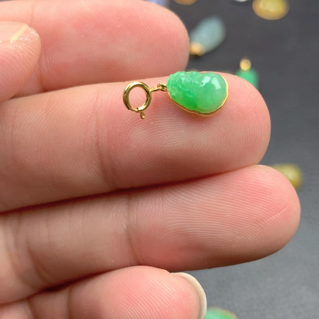 【闪购商品】颈饰18K金镶嵌翡翠翡翠