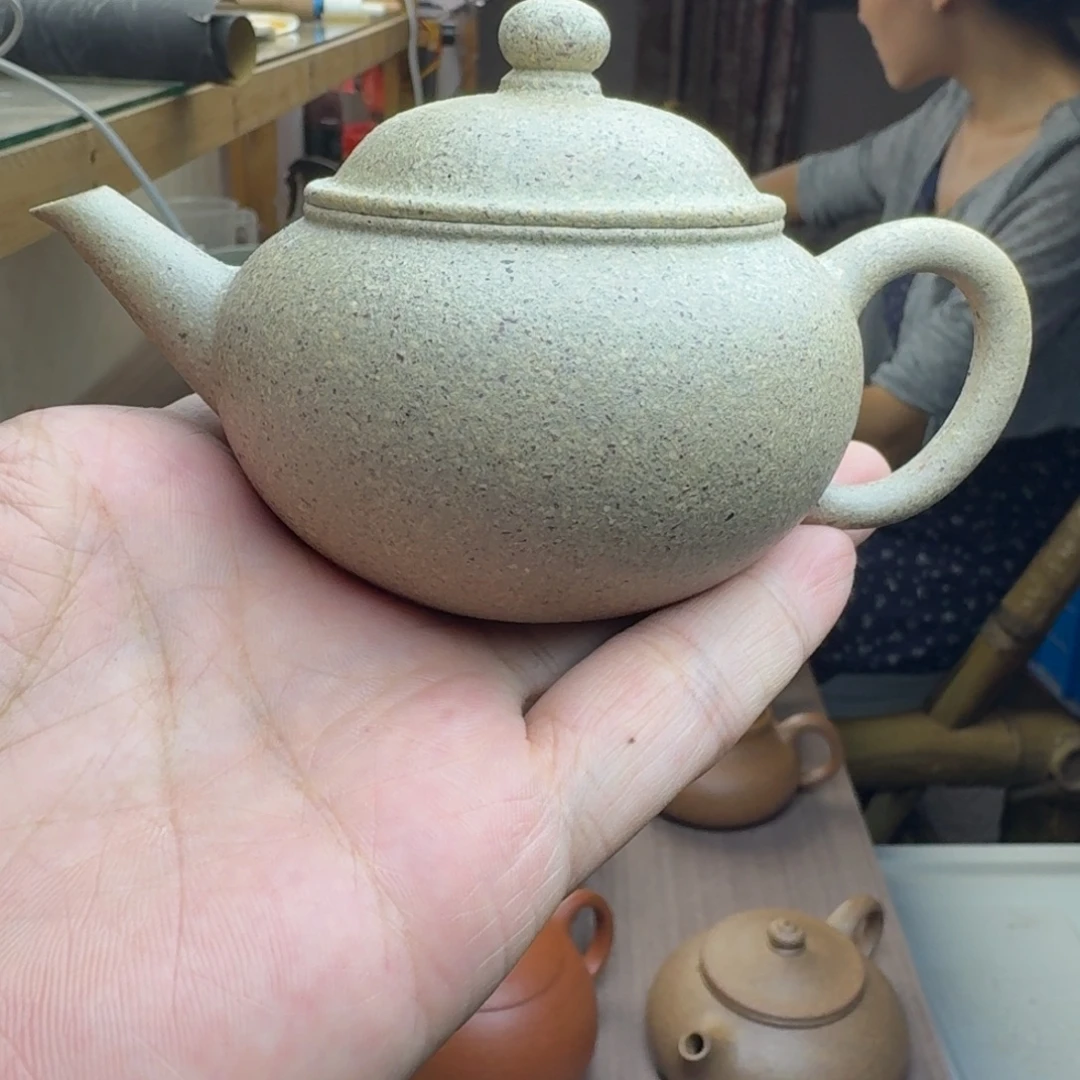 张***茶壶紫砂容量130cc