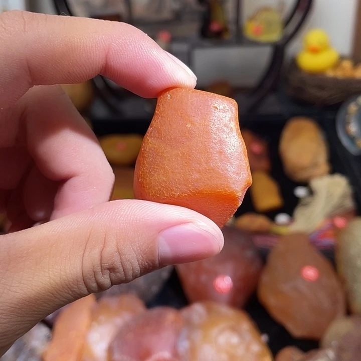 琥珀未镶嵌珠宝奇石