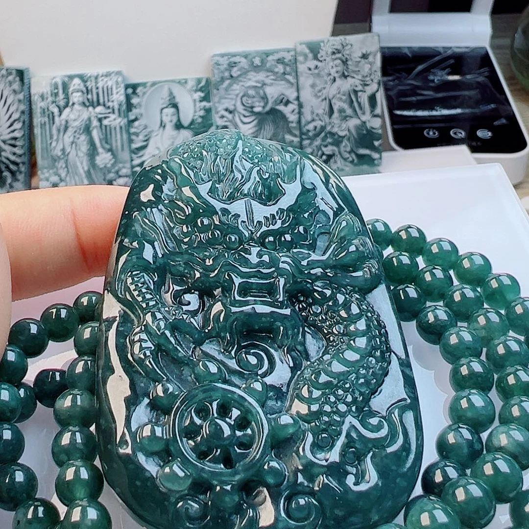 翡翠未镶嵌颈饰111