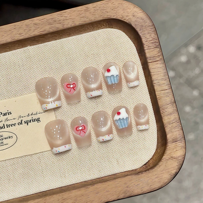 【奶昔蛋糕】手工穿戴甲可反复穿戴显白款修饰手型个性小众