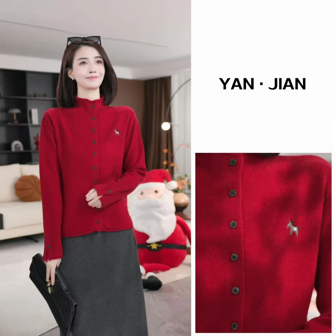 YAN JIAN【马踏青云】100%绵羊毛手工刺绣小马新年圣诞针织毛衣
