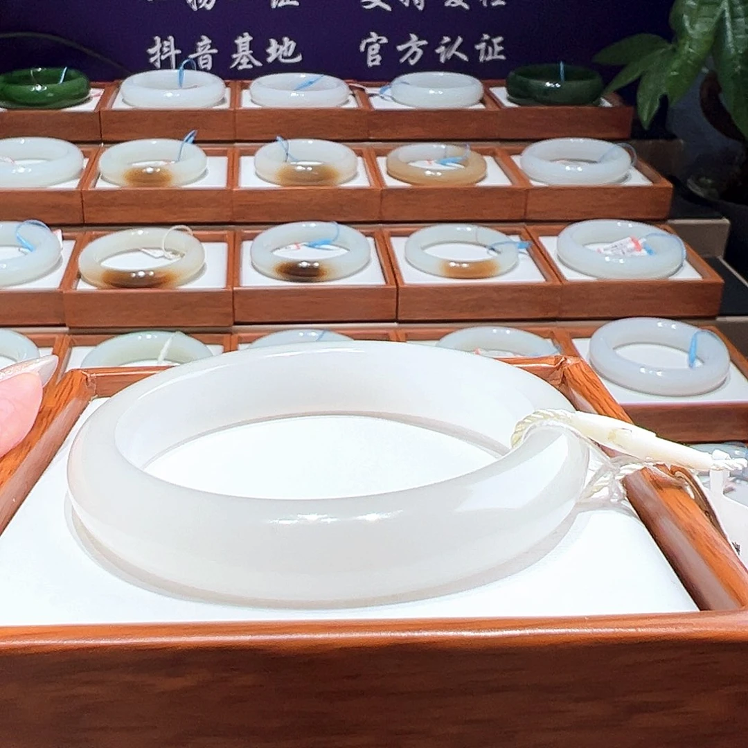 和田玉手镯59/58未镶嵌