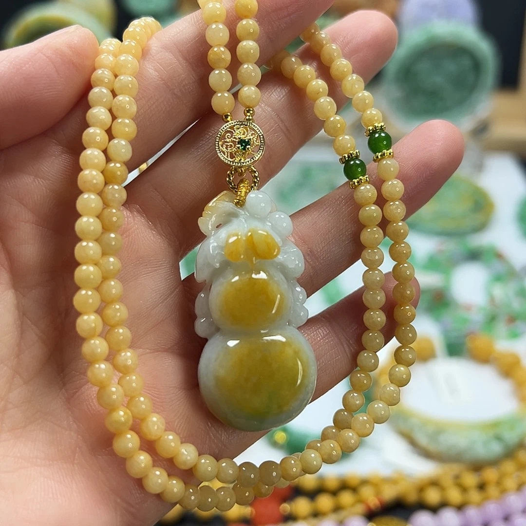 翡翠未镶嵌颈饰吊坠