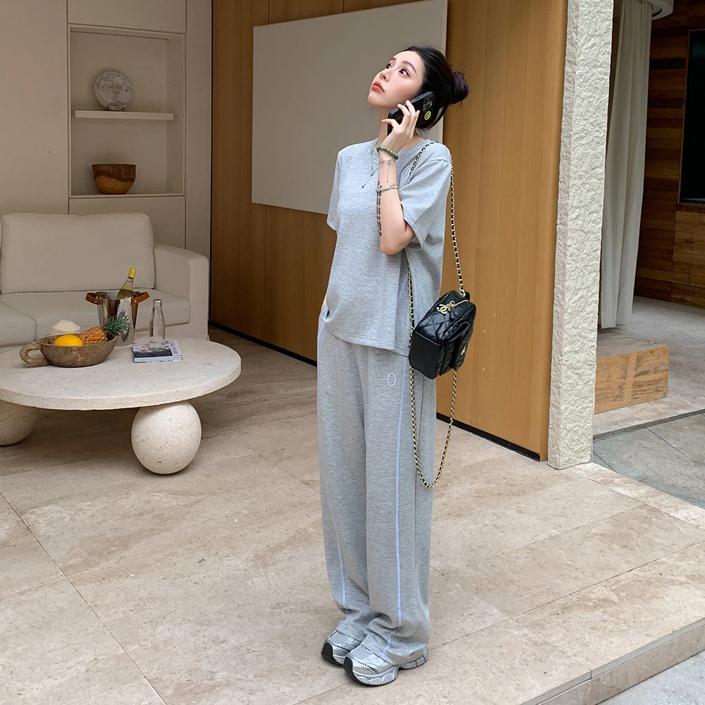 夏款运动休闲通勤简约风时尚女装简约减龄宽松两件套T