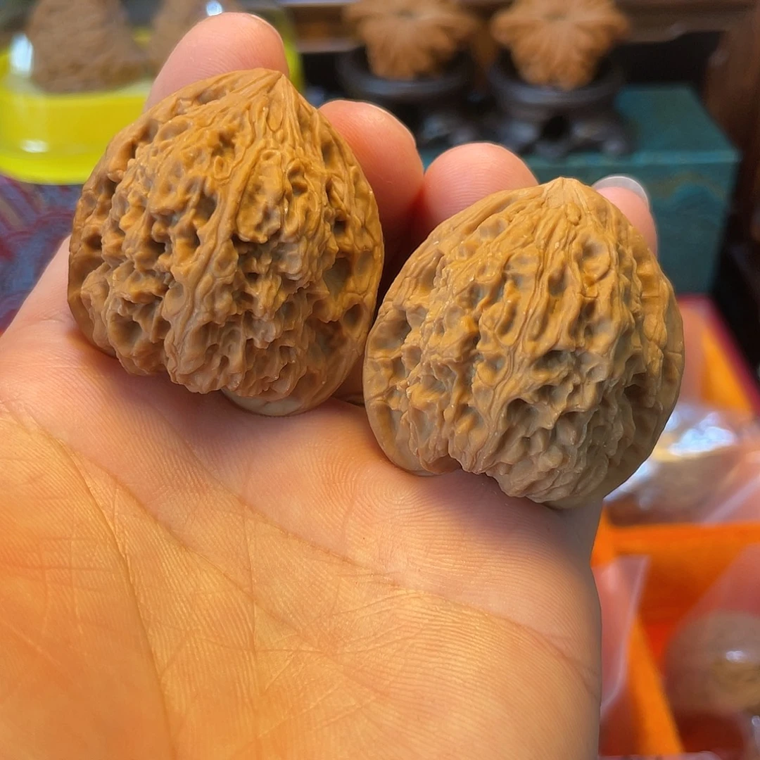 文玩核桃把件南疆石41尺