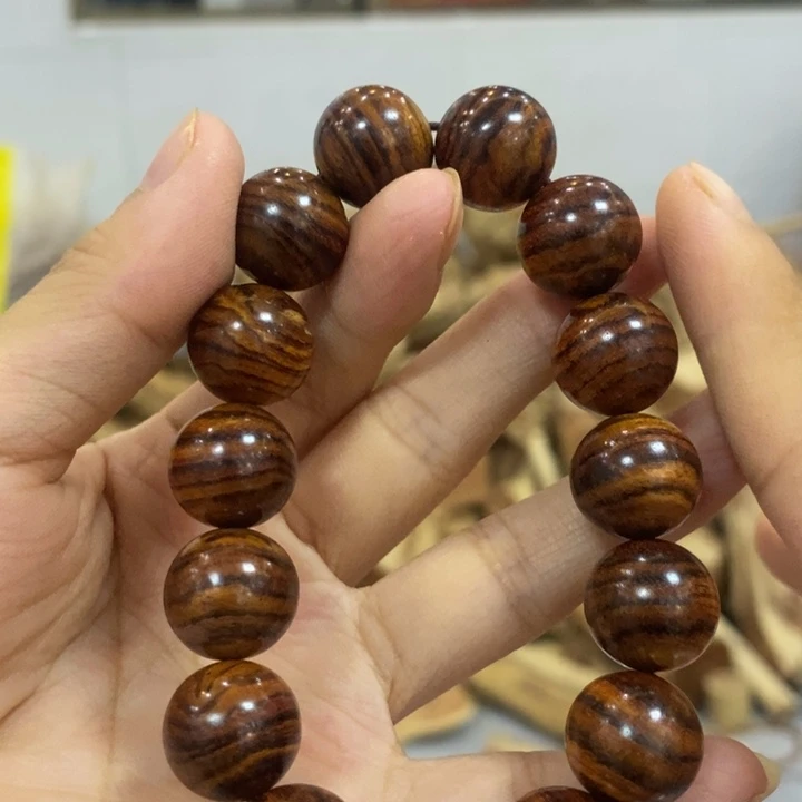 成套家具花梨木类海南黄花梨手串1.5